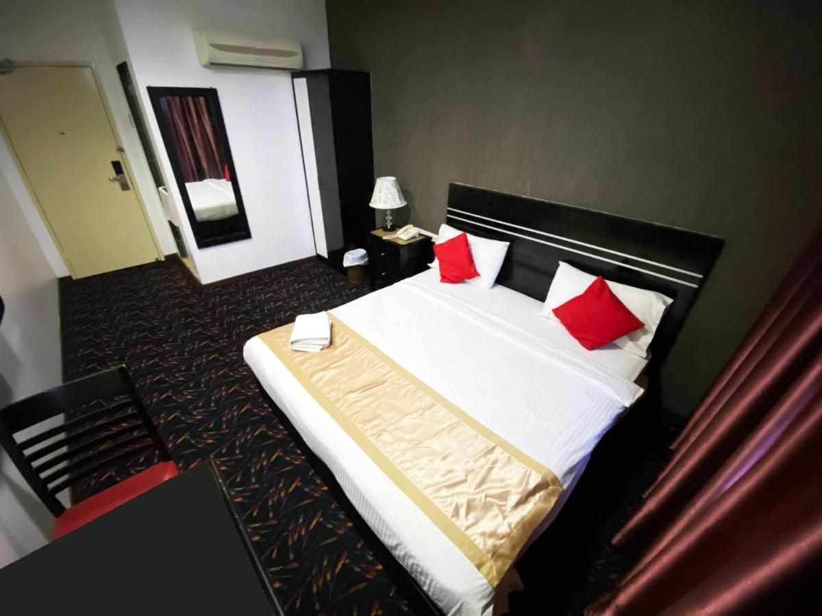 Bluebell Hotel Skudai Esterno foto