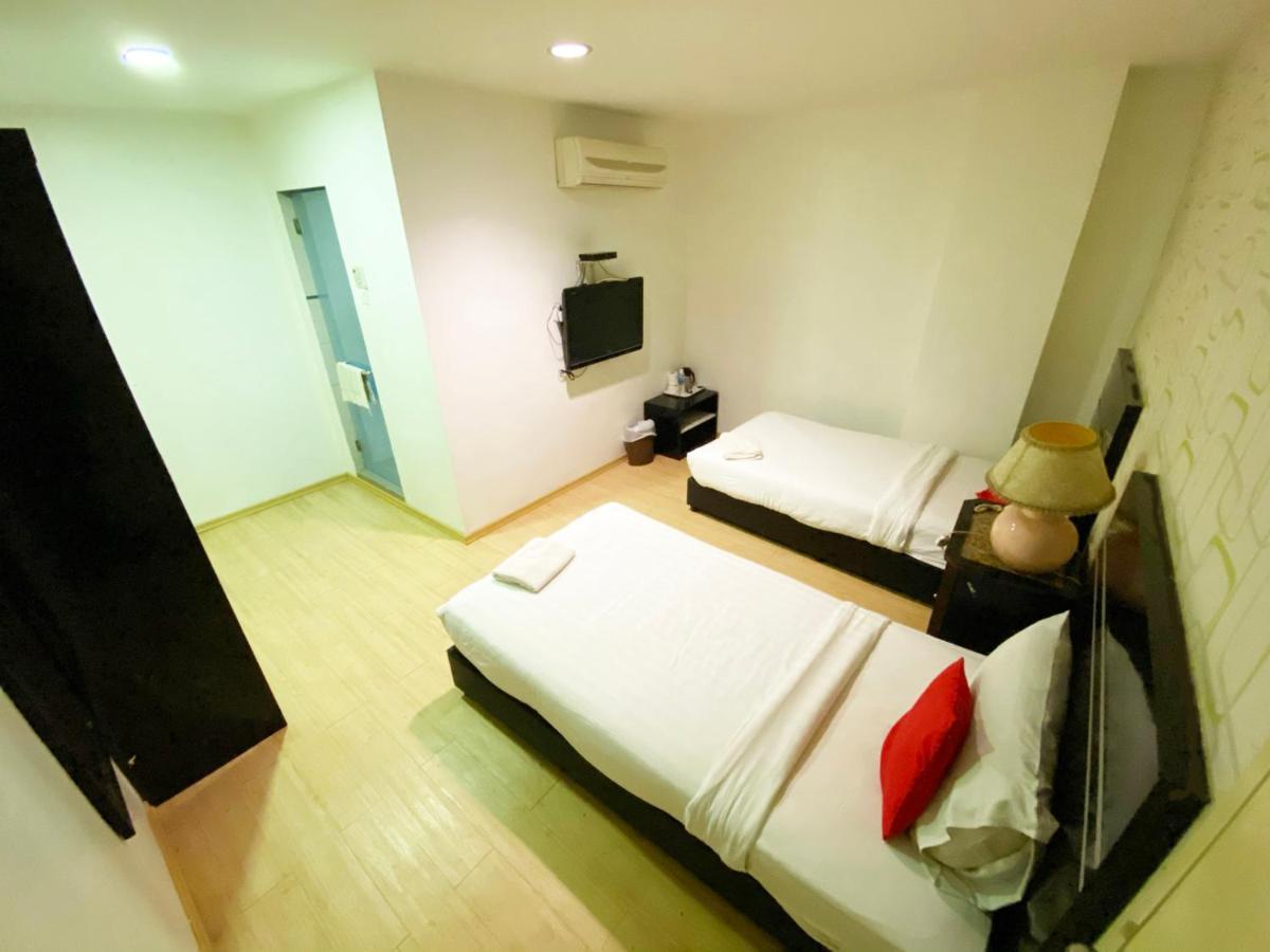 Bluebell Hotel Skudai Esterno foto