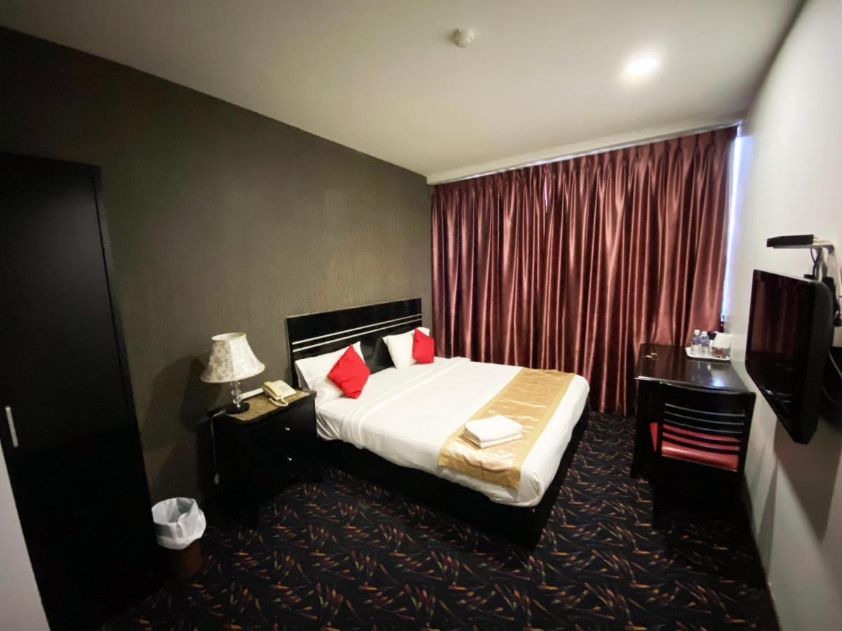 Bluebell Hotel Skudai Esterno foto